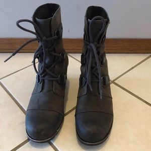Sorel Joan of Arctic wedge boots